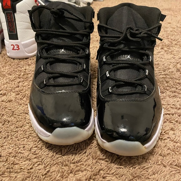 Jordan 11 - Picture 2 of 8